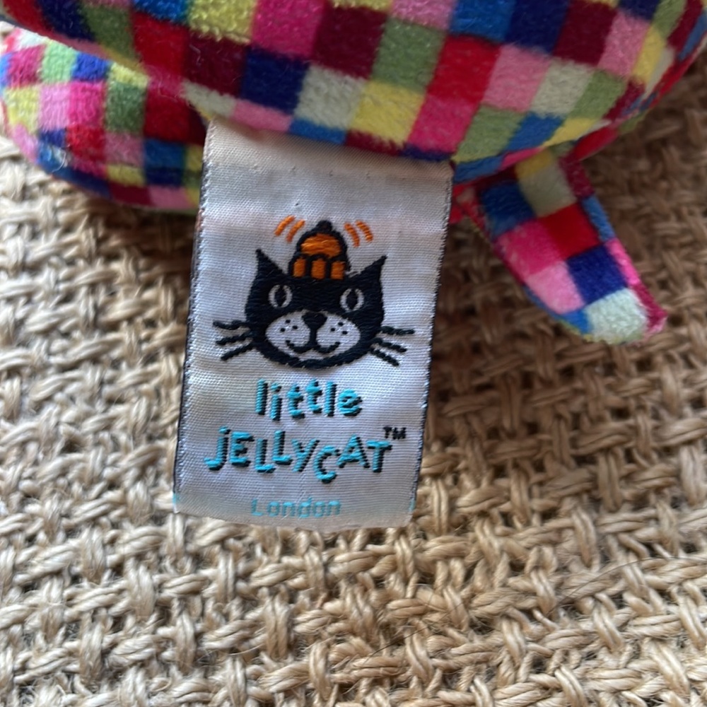 Jellycat Checkitty Stuffed Giraffe - Picture 4 of 5